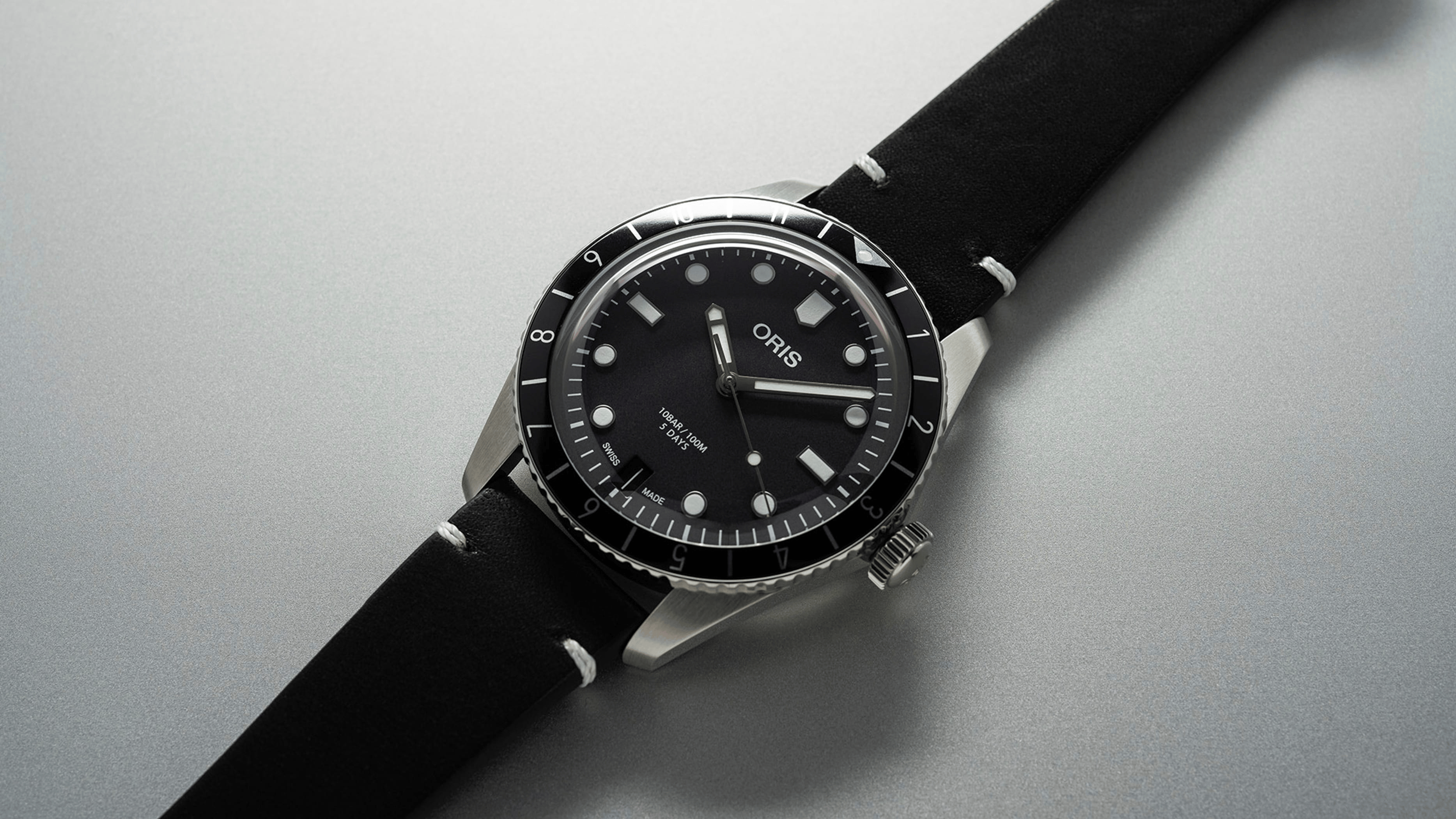 Oris Divers Sixty‑Five 12H Calibre 400 40mm Black Dial Men's Watch 01 400 7772 4054-07 5 20 82