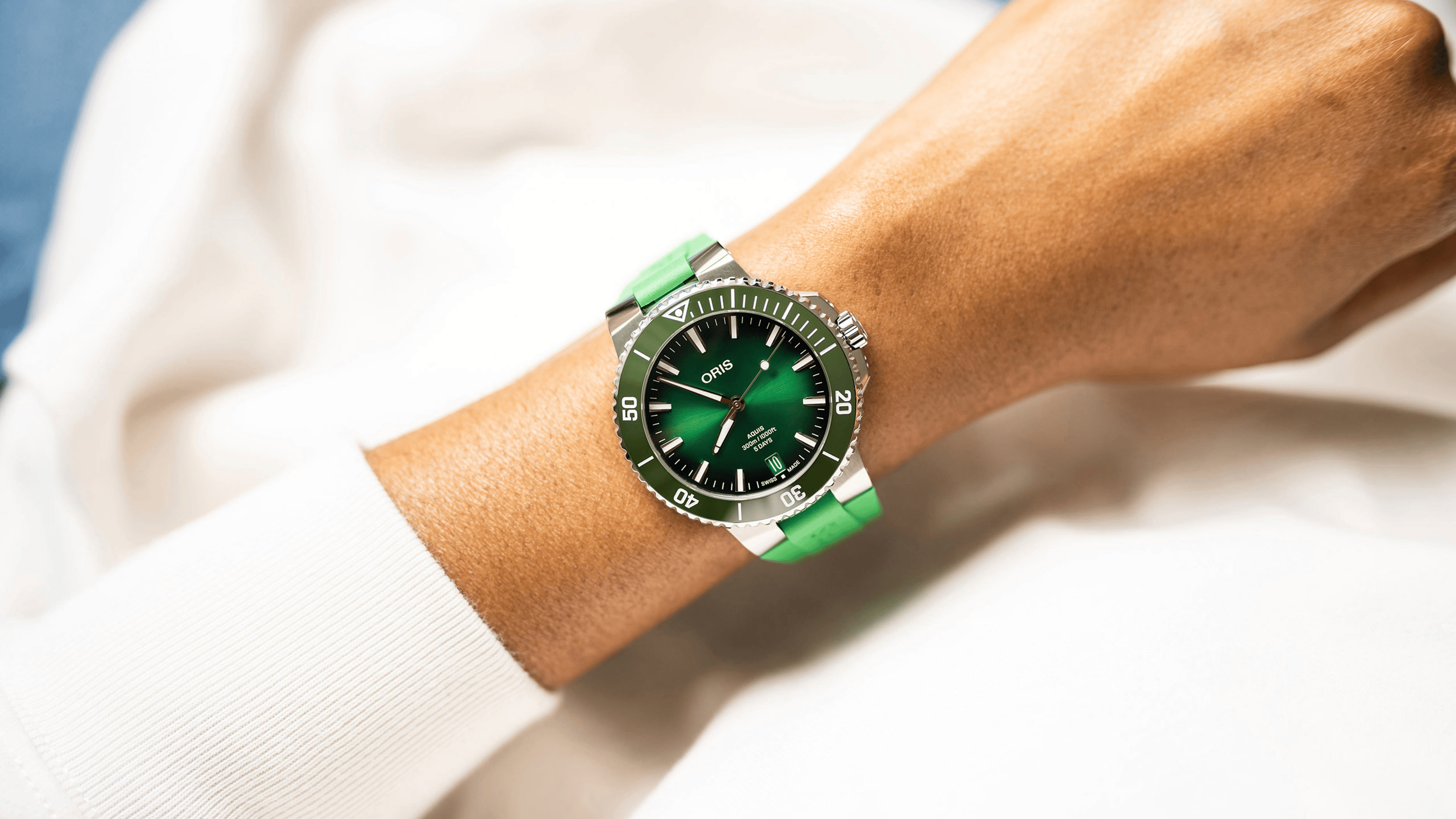 Oris Aquis Date Calibre 400 43.5mm Green Dial Men's Watch 01 400 7790 4157-07 4 23 47EB