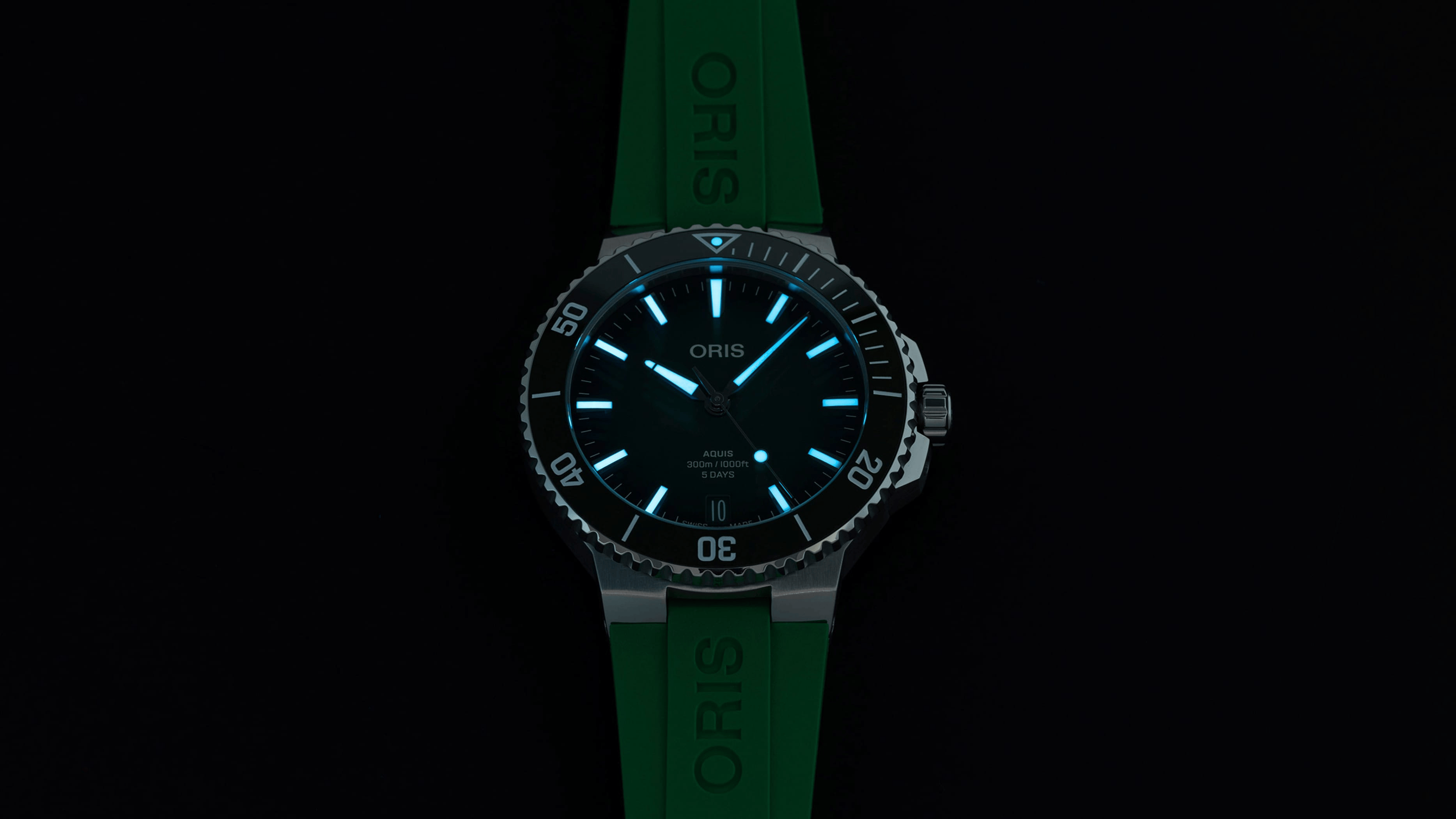 Oris Aquis Date Calibre 400 43.5mm Green Dial Men's Watch 01 400 7790 4157-07 4 23 47EB