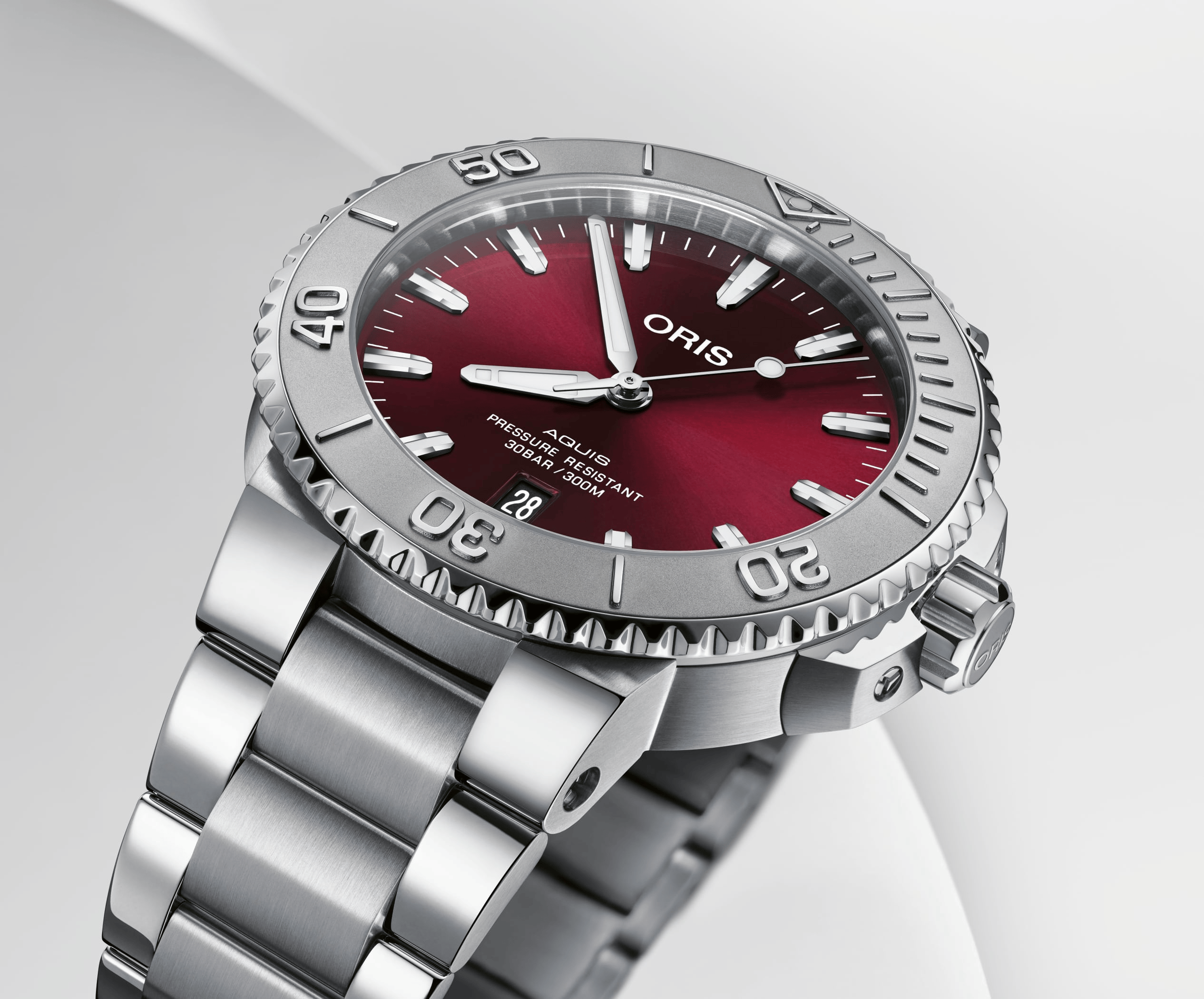 Oris Aquis Date Relief 41.5mm Red Dial Men's Watch 01 733 7766 4158-07 8 22 05PEB