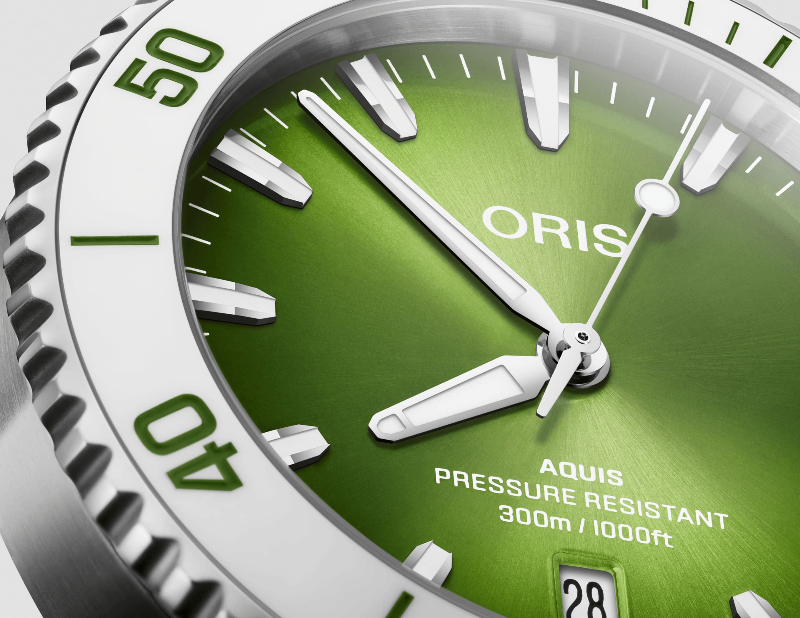 Oris Aquis Date Taste of Summer 41.50mm Green Dial Men's Watch 01 733 7787 4137-07 8 22 04PEB