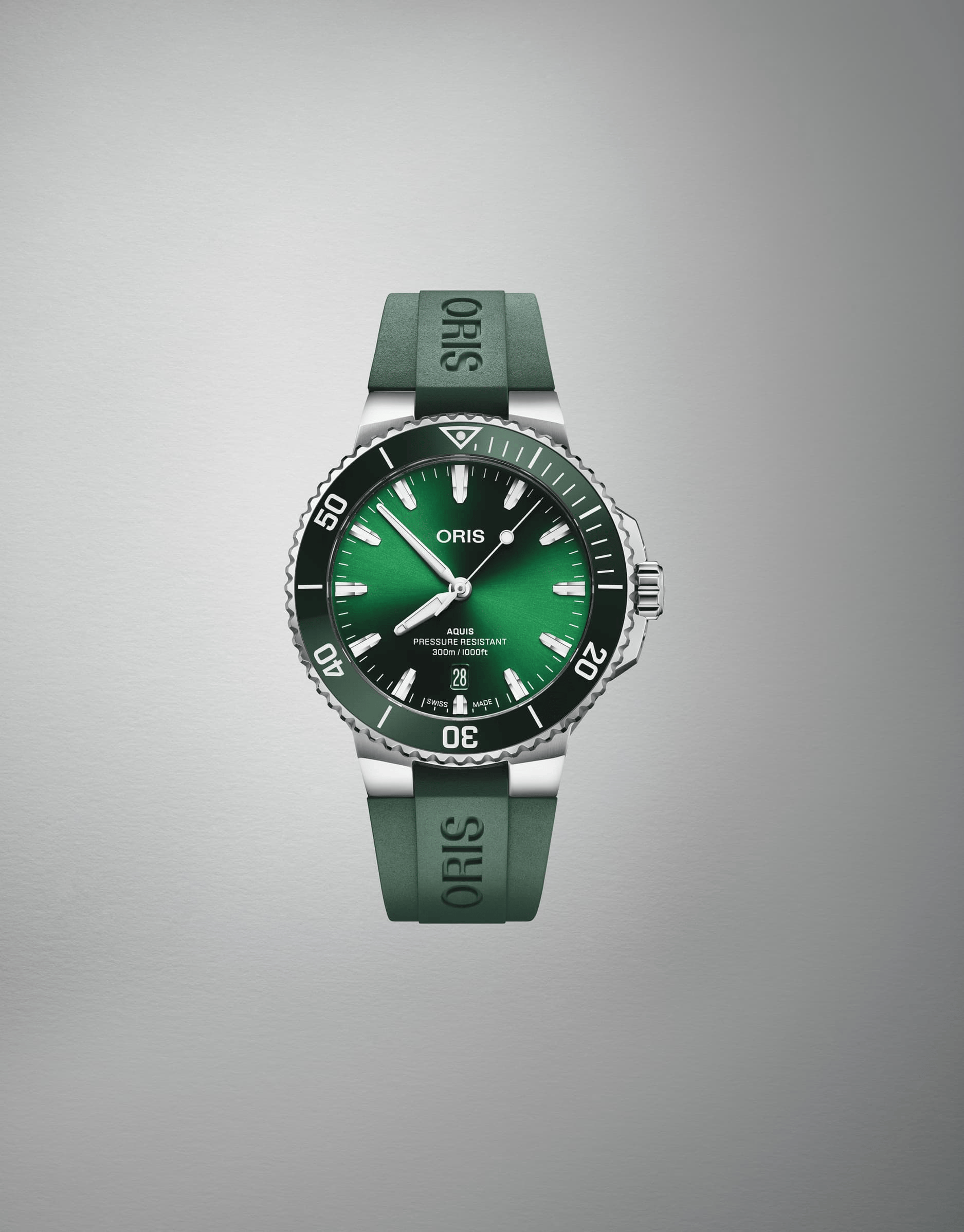 Oris Aquis Date 41.5mm Green Dial Men's Watch 01 733 7787 4157-07 4 22 37FC