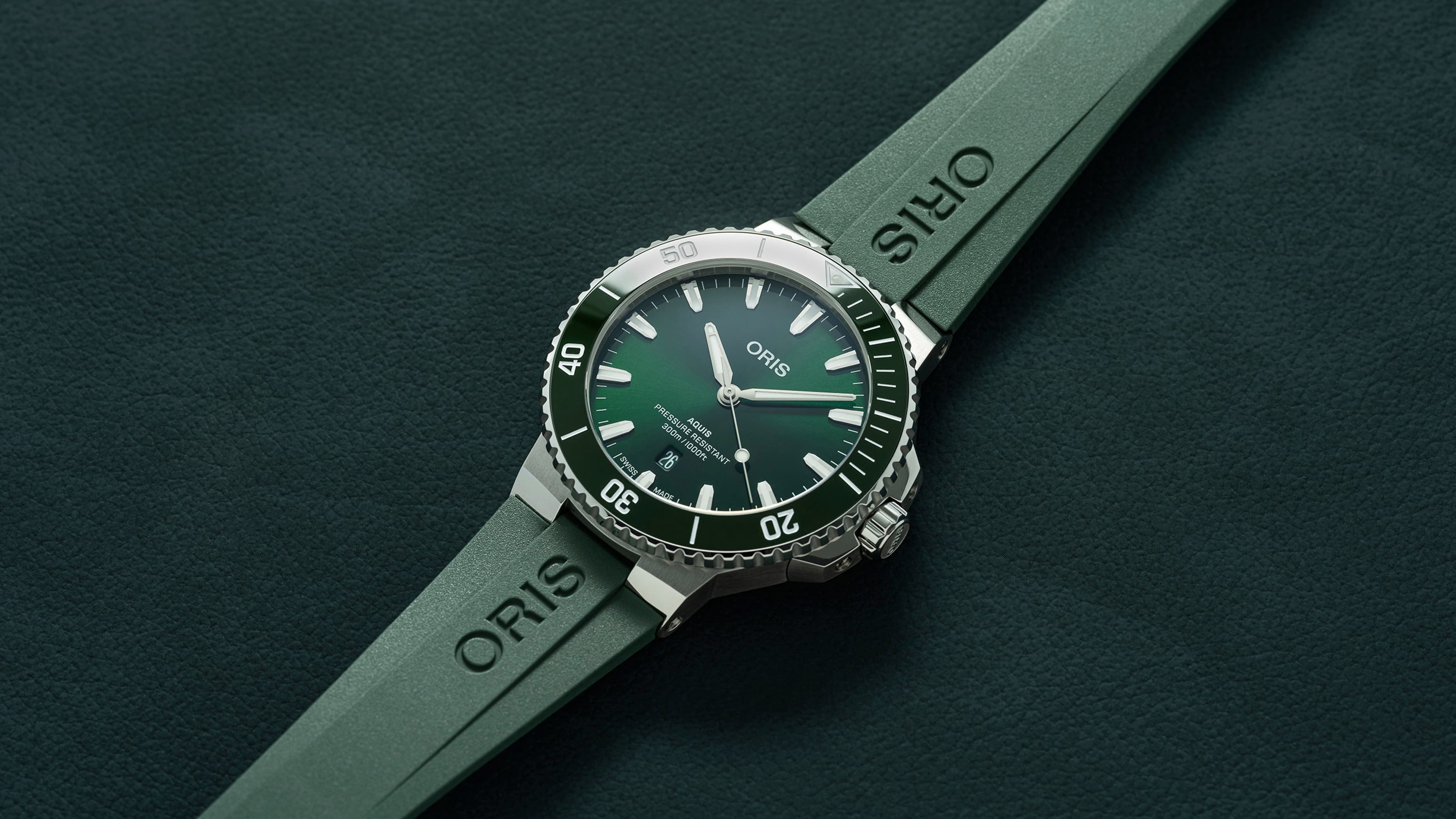 Oris Aquis Date 43.5mm Green Dial Men's Watch 01 733 7789 4157-07 4 23 37FC