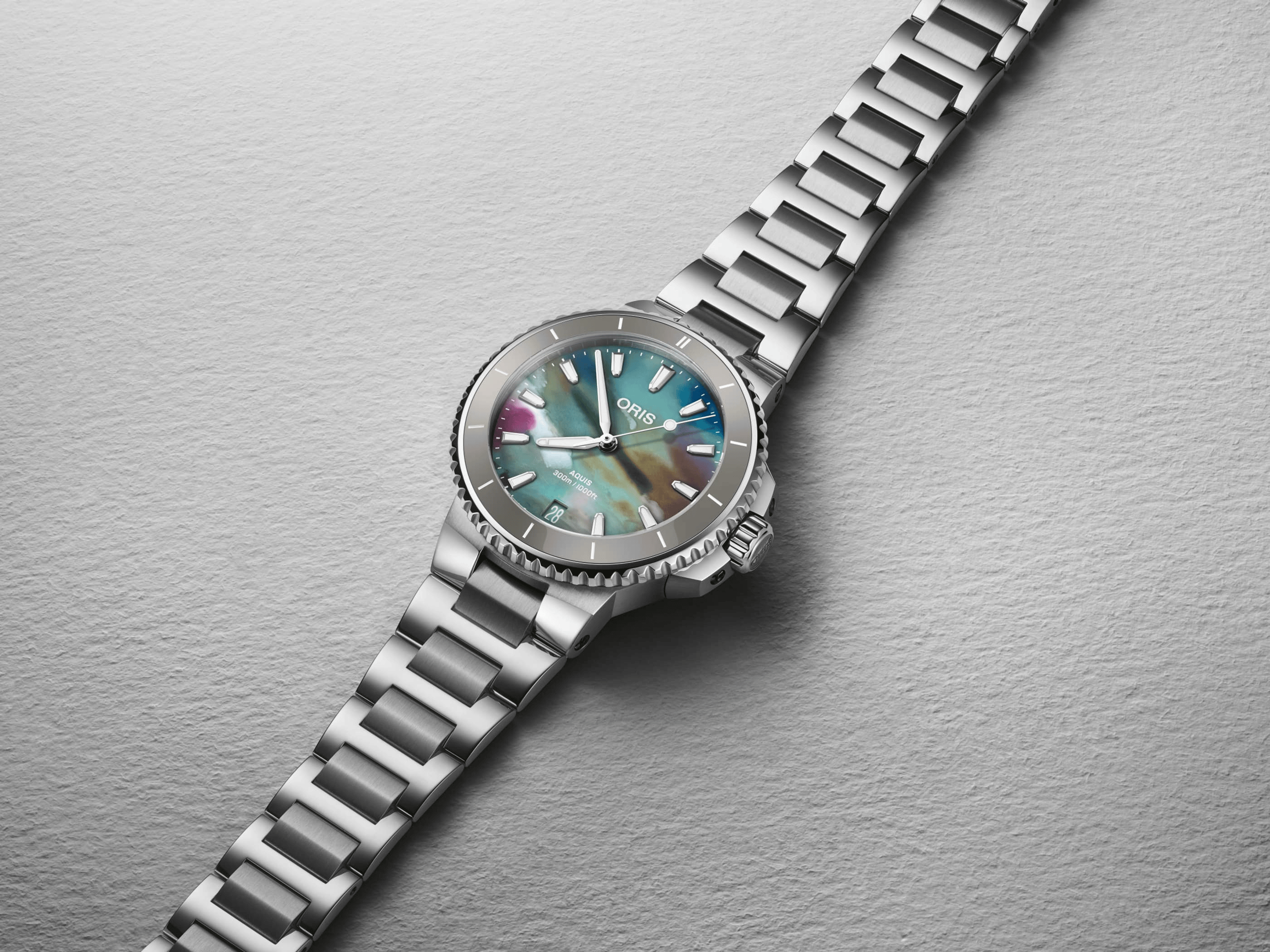 Oris Aquis Date Upcycle 36.5mm Multicoloured Dial Women's Watch 01 733 7792 4150-07 8 19 05P
