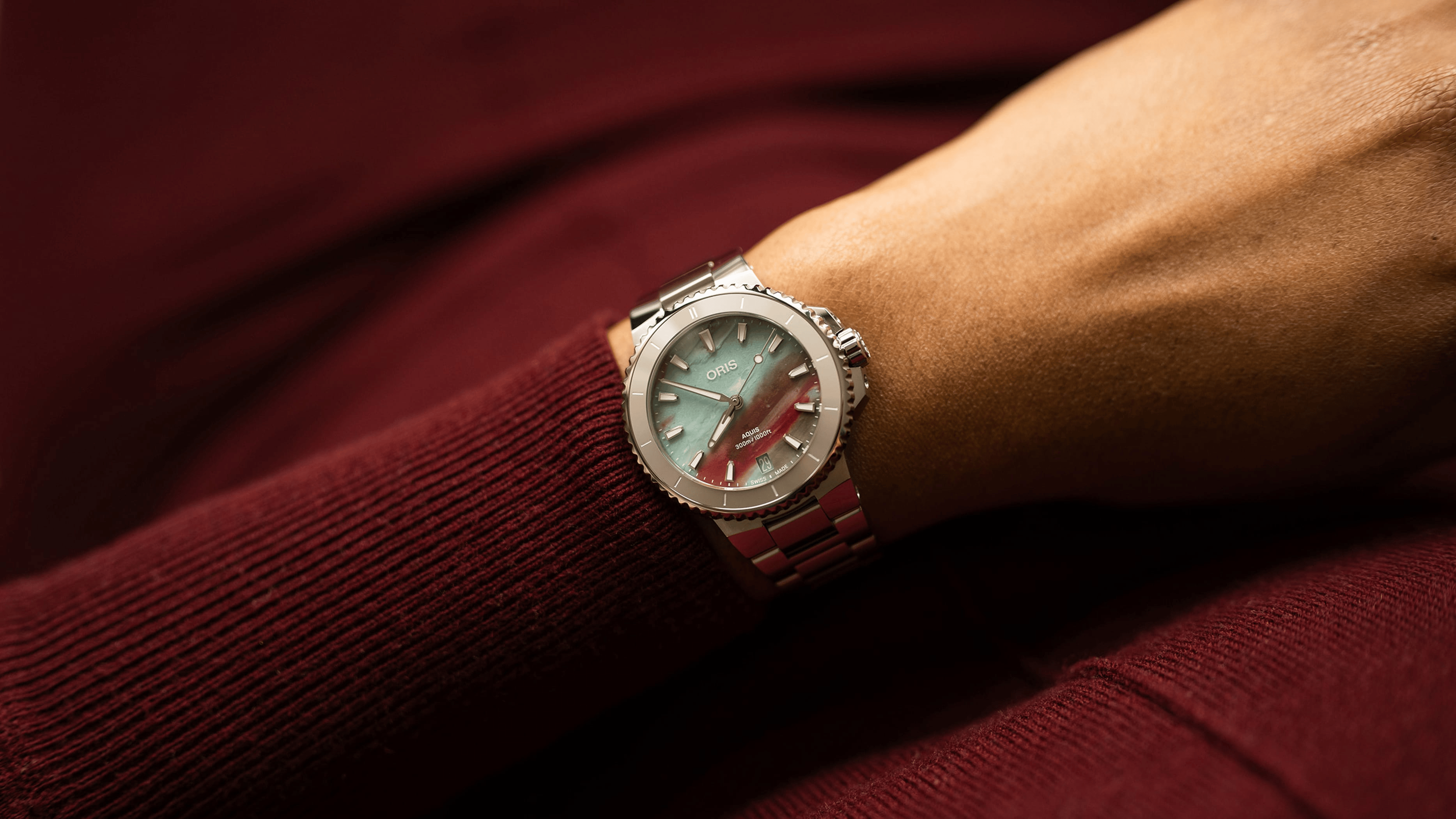 Oris Aquis Date Upcycle 36.5mm Multicoloured Dial Women's Watch 01 733 7792 4150-07 8 19 05P