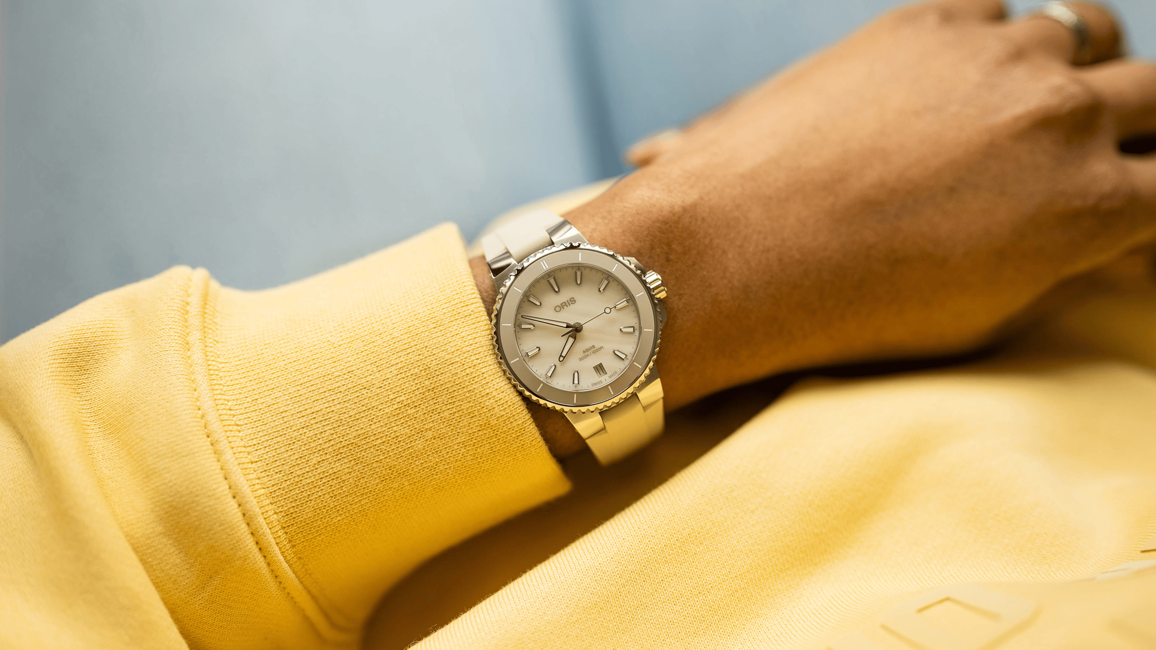 Oris Aquis Date 36.50mm White Dial Women's Watch 01 733 7792 4151-07 4 19 61FC