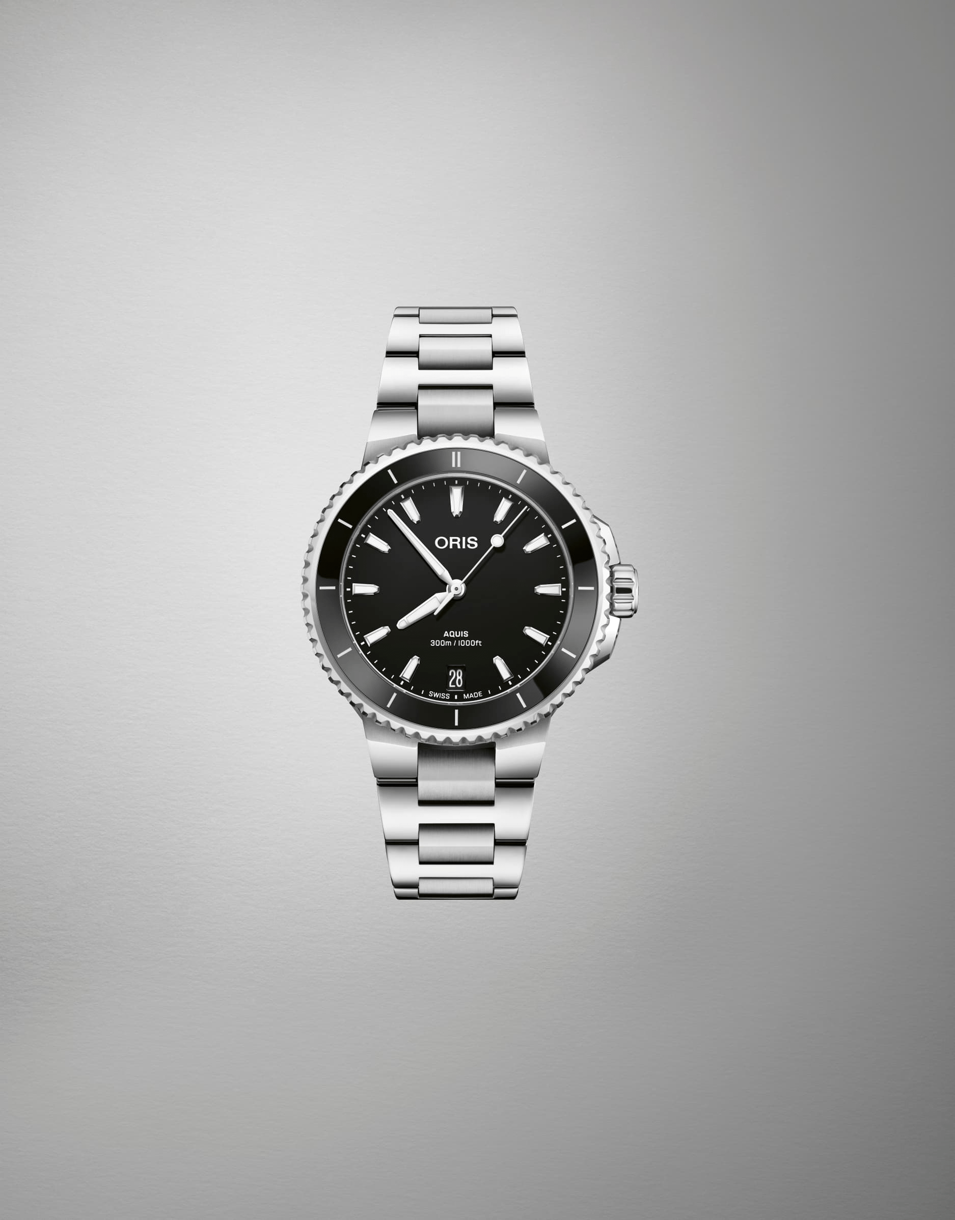 Oris Aquis Date 36.5mm Black Dial Women's Watch 01 733 7792 4154-07 8 19 05P