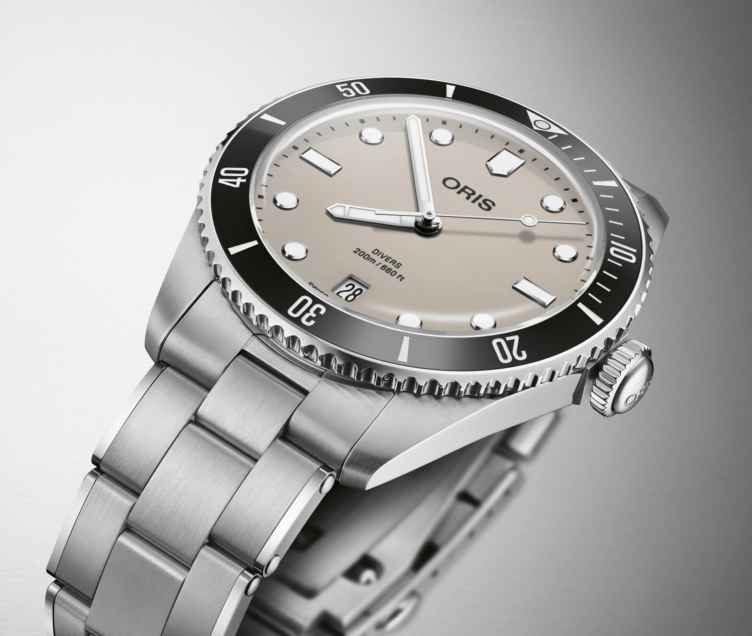 Oris Divers Date 39mm Beige Dial Men's Watch 01 733 7795 4051-Set