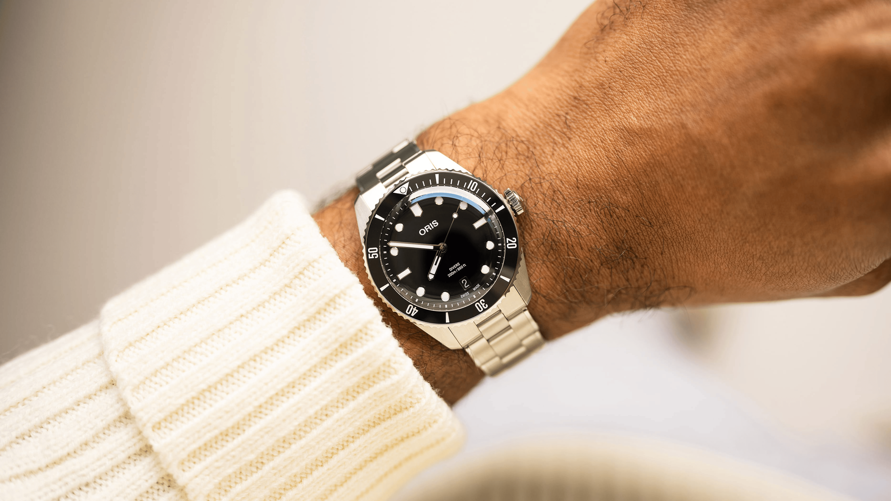 Oris Divers Date 39mm Black Dial Men's Watch 01 733 7795 4054-Set