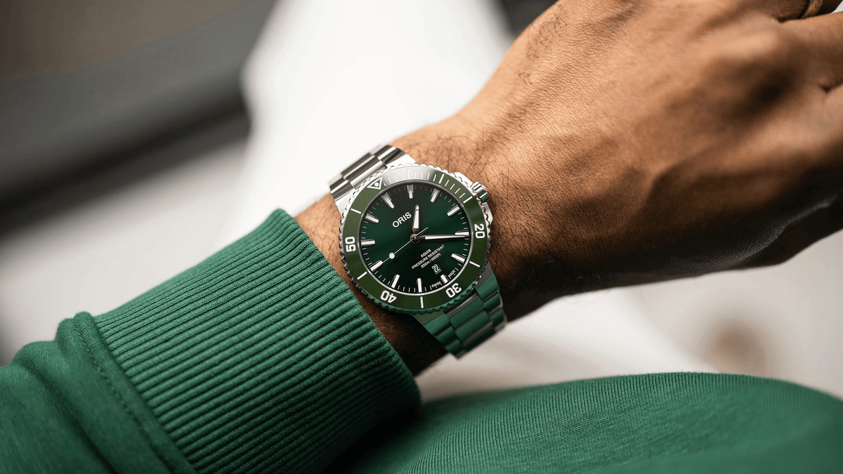 Oris Aquis Date 43.5mm Green Dial Men's Watch 01 733 7789 4157-07 8 23 04PEB