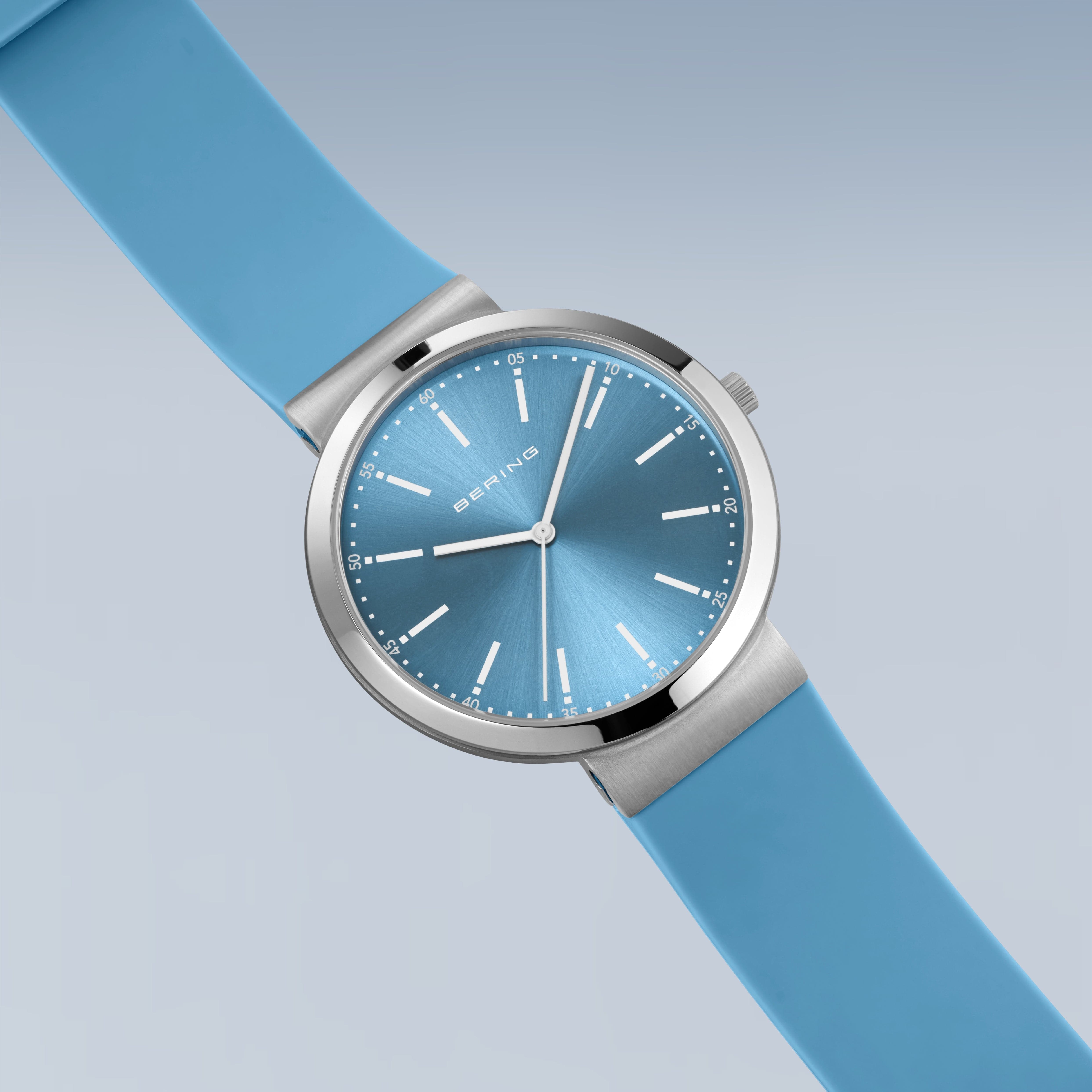 BERING Classic Polished Blue 41mm Blue Dial Women's Watch 10141-398