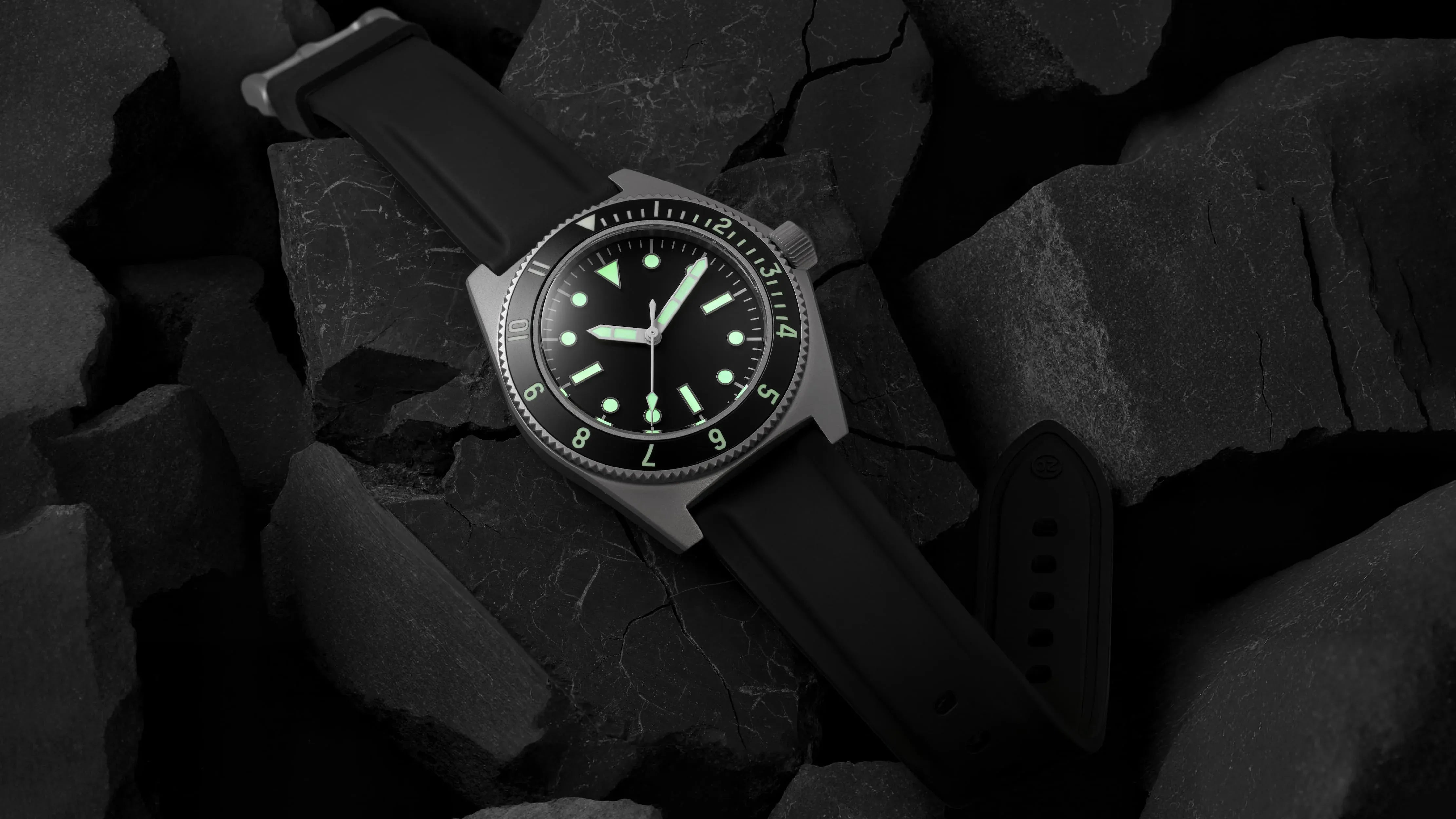 Benrus TYPE 1 MIL SPEC 39.5mm Black Dial Men's Watch T1MS-SS-B-395-01