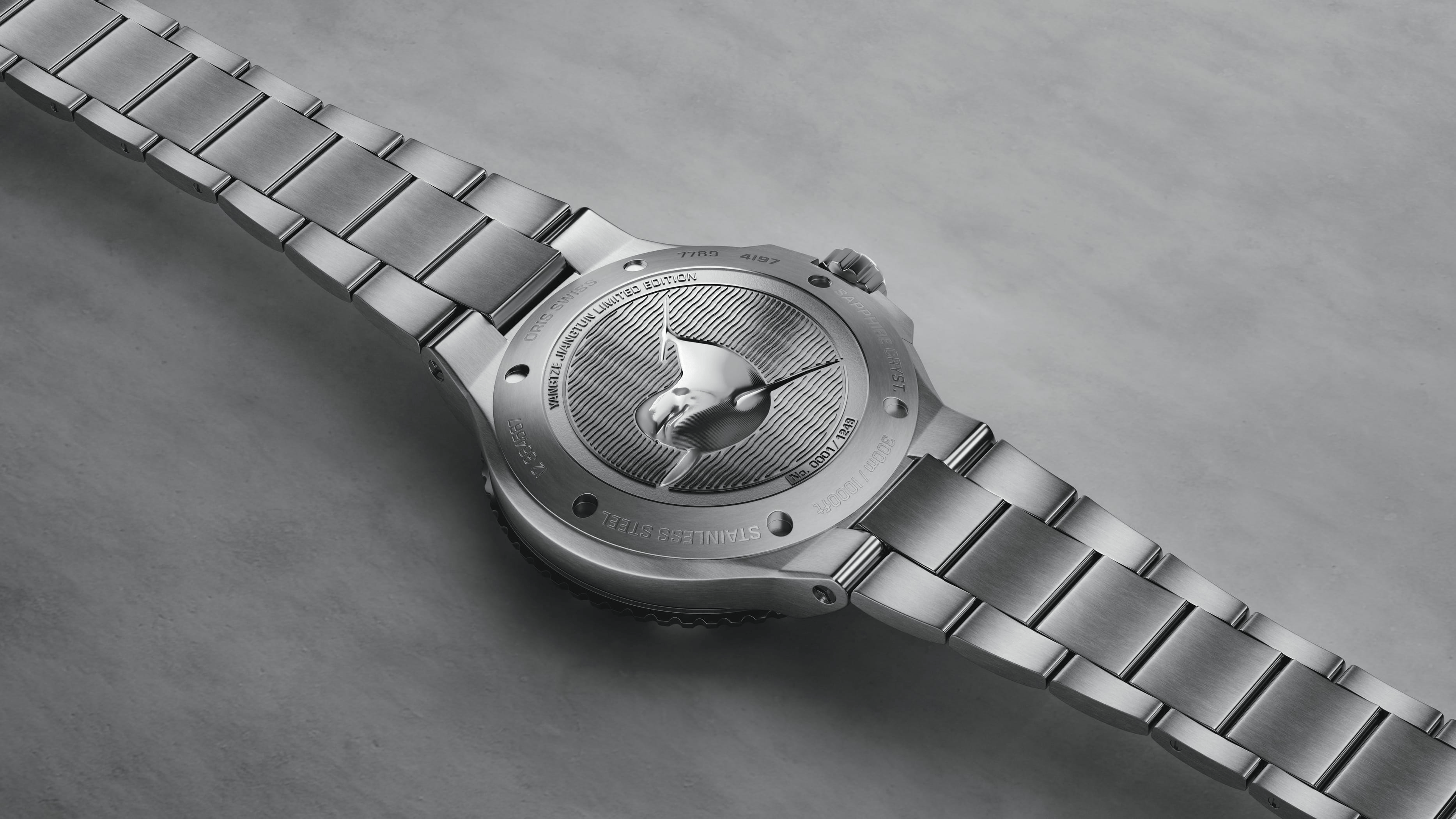 Oris Aquis Yangtze Jiangtun Limited Edition 43.5mm Green Dial Men's Watch 01 733 7789 4197-Set