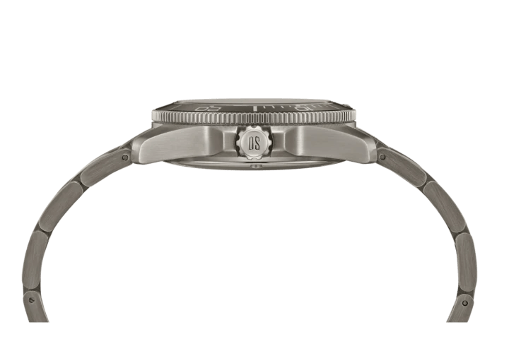 Certina DS Action Diver 38mm Titanium Powermatic 80 Men's Watch C0328074408100