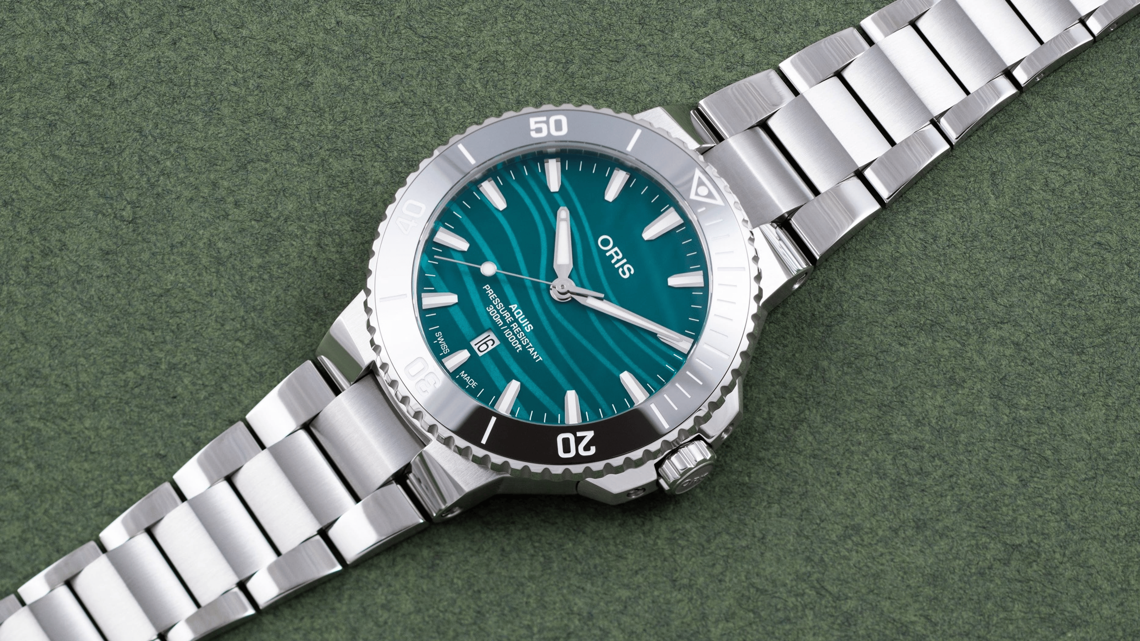 Oris Aquis Yangtze Jiangtun Limited Edition 43.5mm Green Dial Men's Watch 01 733 7789 4197-Set