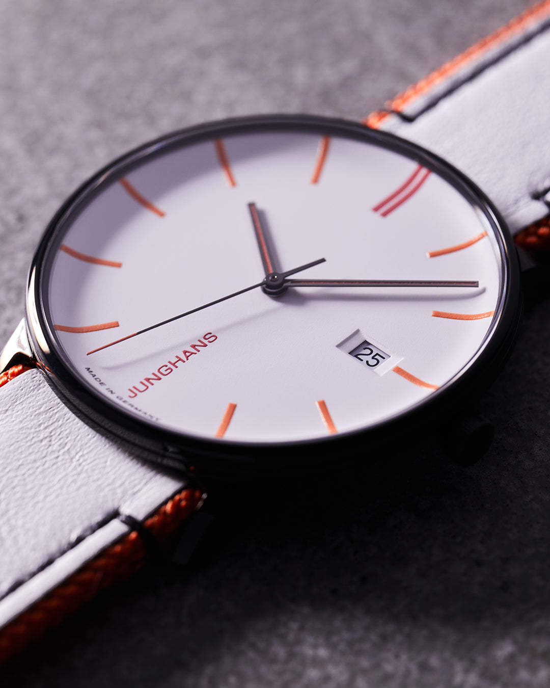 Junghans FORM Quarz 39.9mm White Dial Men's Watch 41/4480.00