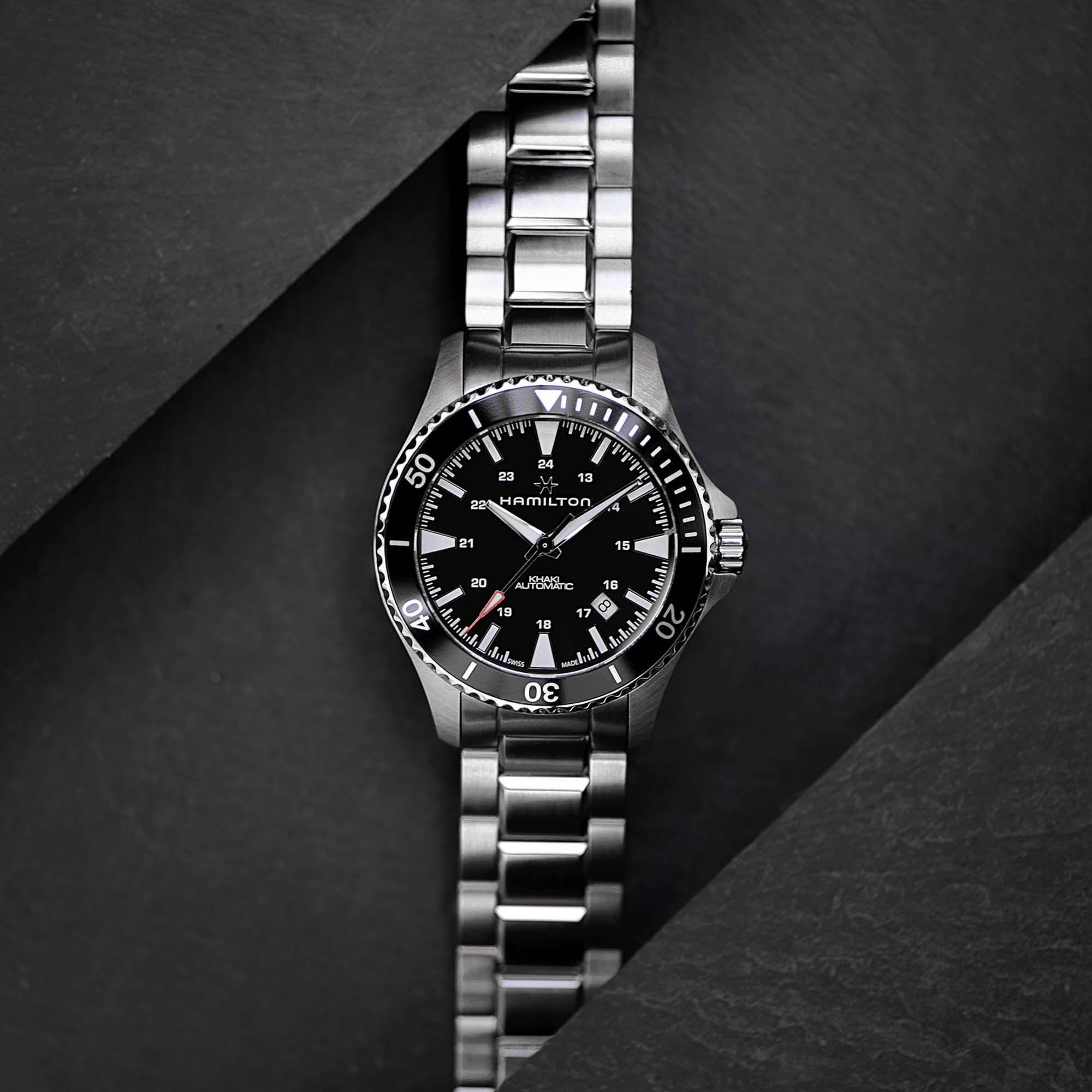 Hamilton Khaki Navy Scuba Auto 40mm Black Dial Men's Watch H82335131