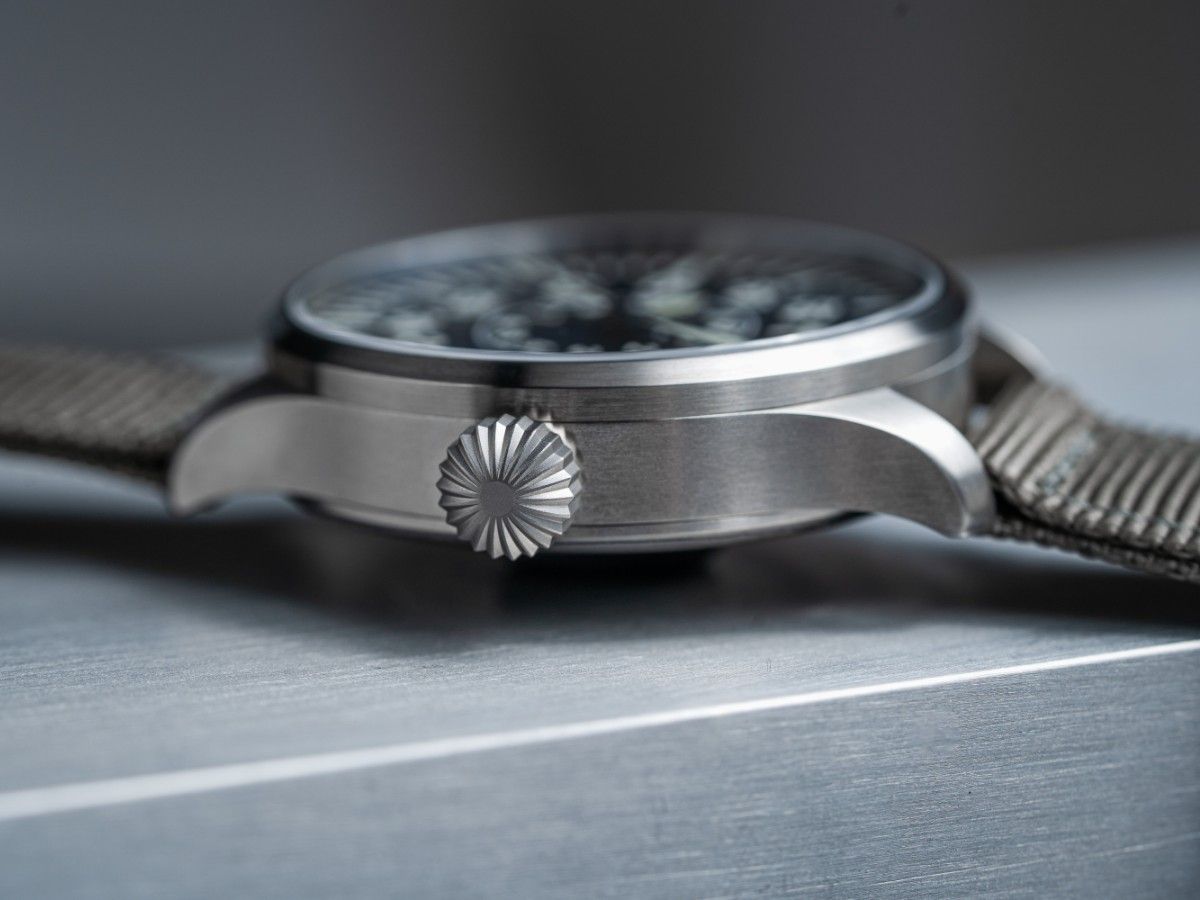 Laco Pilot Watches BASIC Aachen Blaue Stunde 39mm Blue Sunray Dial Men's Watch 862103.2