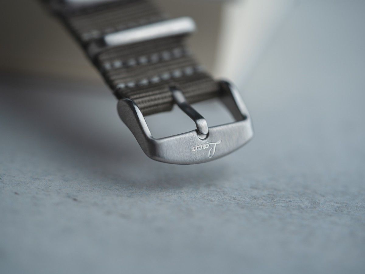 Laco Pilot Watches BASIC Aachen Blaue Stunde 39mm Blue Sunray Dial Men's Watch 862103.2