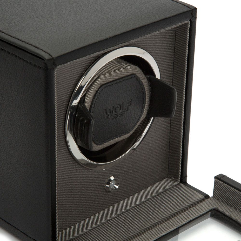 WOLF Cub Single Watch Winder with Cover Black 461103