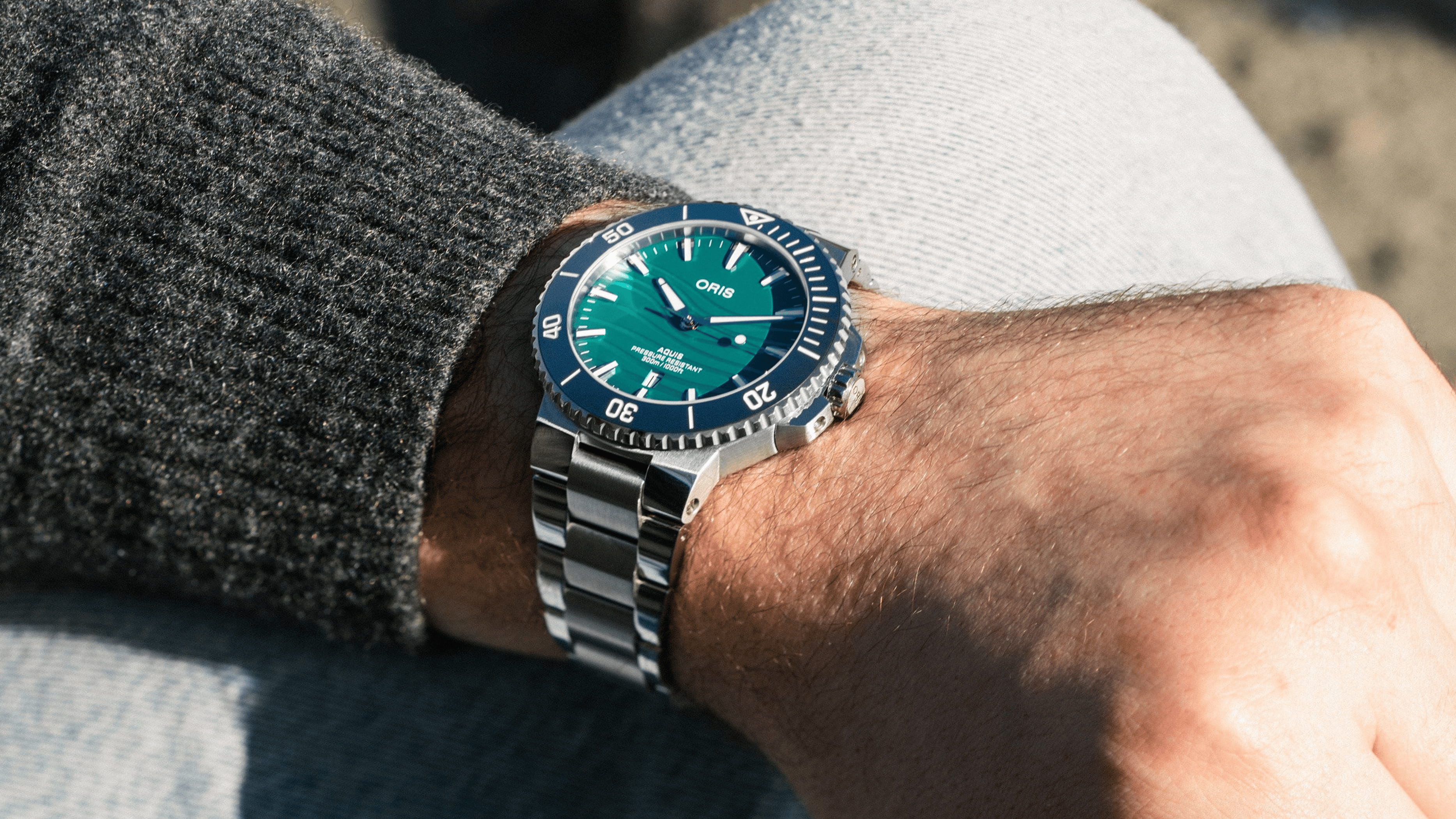 Oris Aquis Yangtze Jiangtun Limited Edition 43.5mm Green Dial Men's Watch 01 733 7789 4197-Set