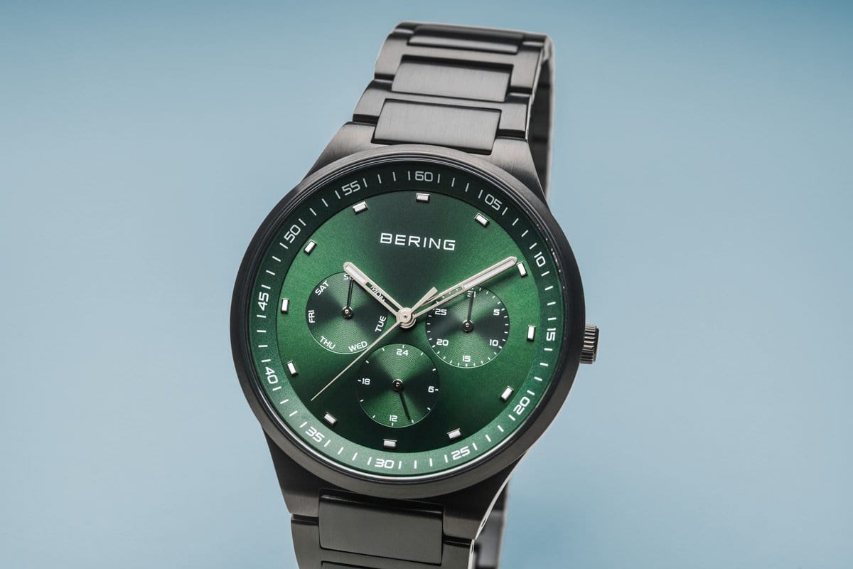 BERING Classic 40mm Green Dial Black Stainless Steel Mens Watch 11740-728