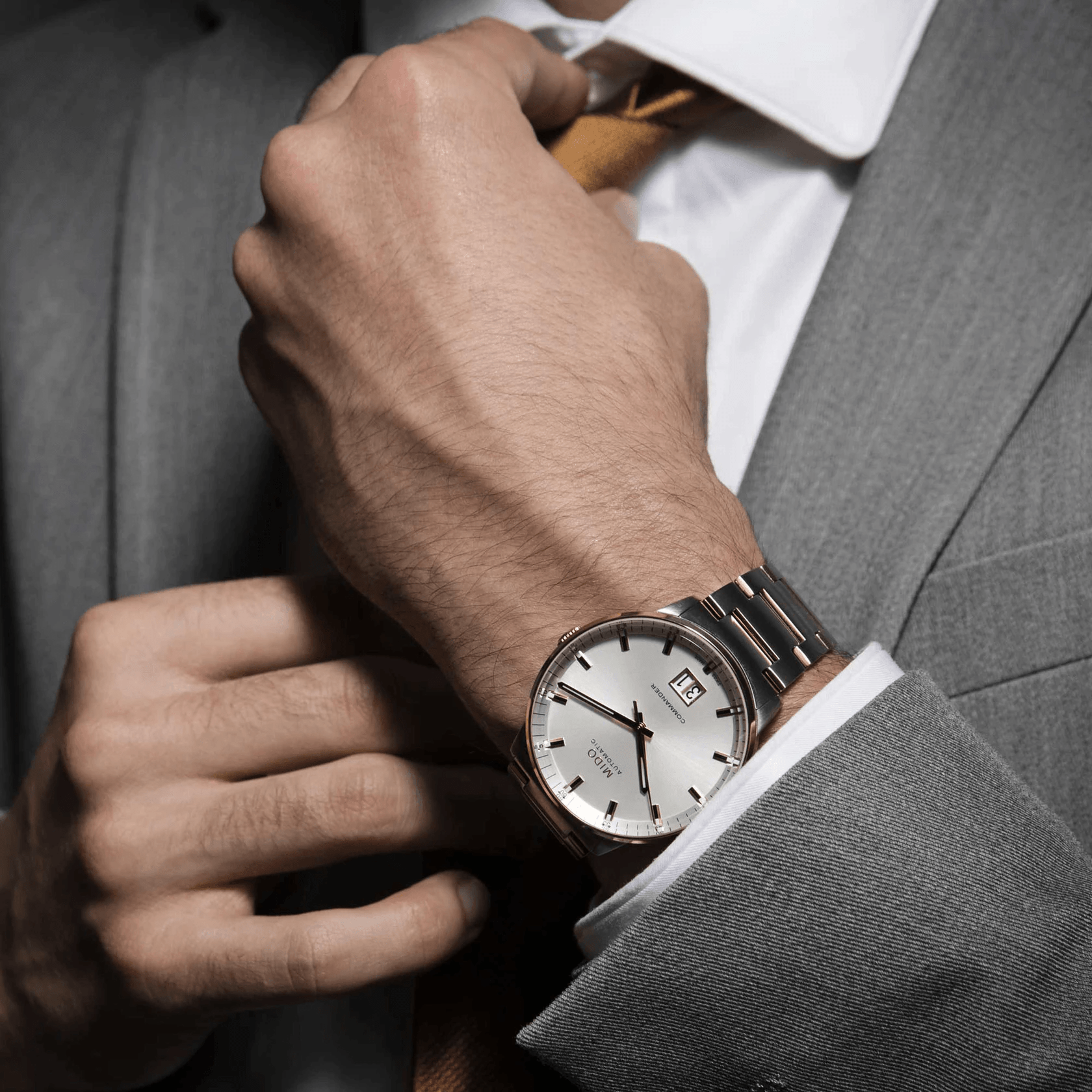 Mido Commander Big Date Silver Dial Two-Tone Steel Men's Watch M0216262203100
