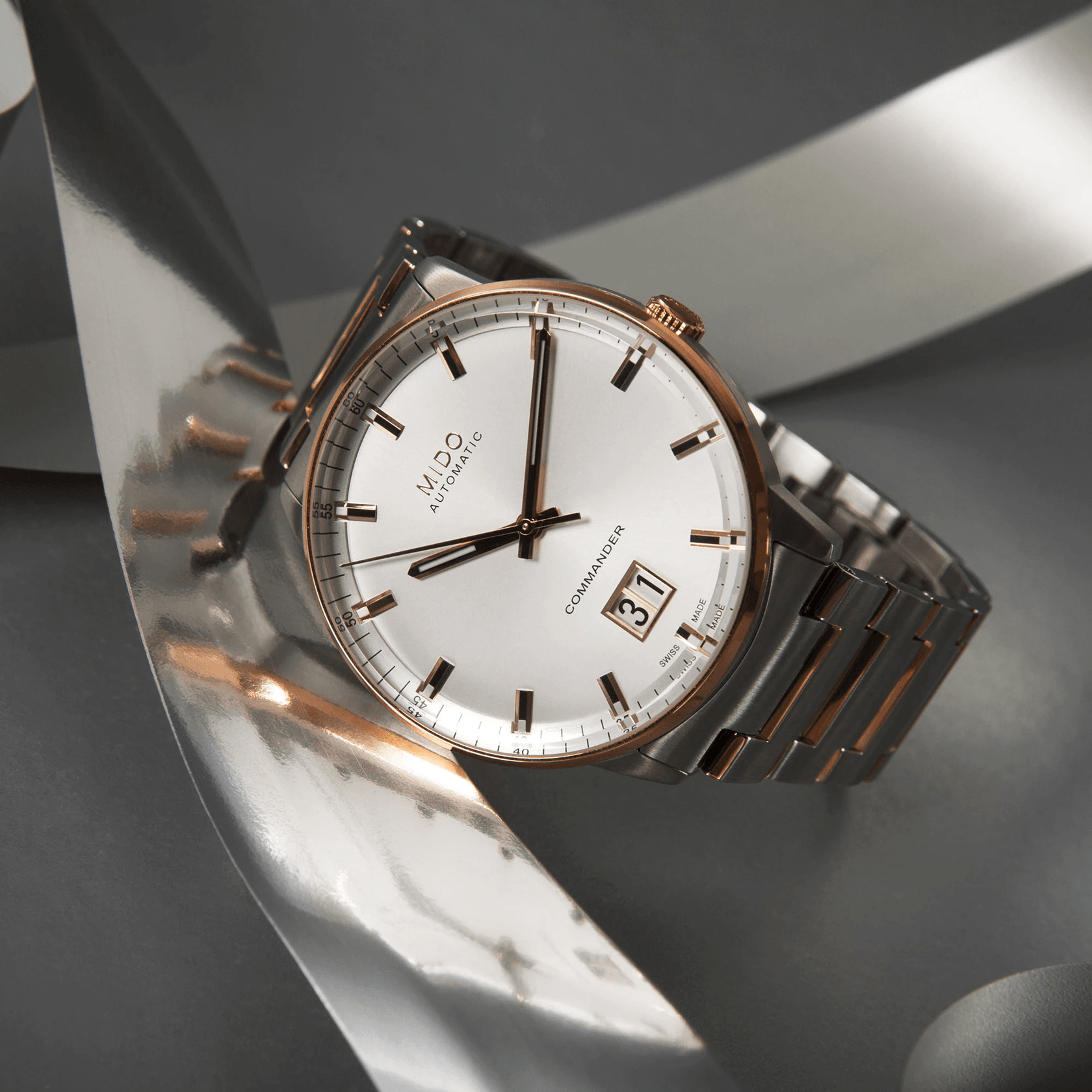 Mido Commander Big Date Silver Dial Two-Tone Steel Men's Watch M0216262203100