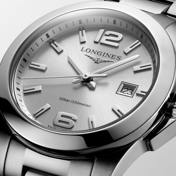 Longines Conquest 29.5mm Stainless Steel Sunray Silver Women's Watch L33764766